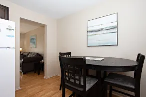 Quiet, Remodelled, Central Townhouse - Image 2