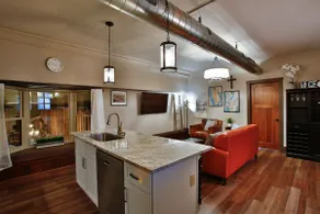 Boho hipster penthouse - Artsy City vibes upstate! - Image 5