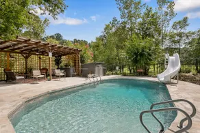 Lyric Lodge & Inn @ GratiDude Ranch sleeps 15 - Image 2