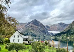 Holiday home with private jetty and fjord access - Image 2