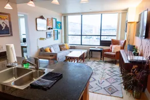 2 Bed/2 Bath Downtown Reno Mountain View Condo - Image 4