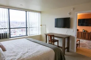 2 Bed/2 Bath Downtown Reno Mountain View Condo - Image 3