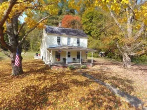Lovely Laurel Run Cottage, Hocking Hills, Hot Tub - Image 3