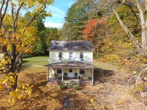Lovely Laurel Run Cottage, Hocking Hills, Hot Tub - Image 2