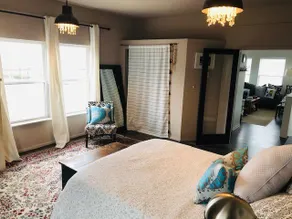 Walkable Marquette Town House - Image 2
