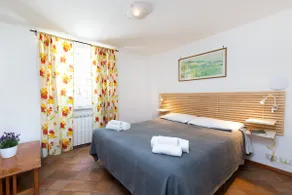 Apt 3 - Tenuta Capizucchi - Pool & Garden - Image 2