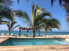 Exclusive beach front villa in private condominium - Image 5