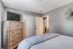 Lakefront Condo - Couples Retreat - Image 4