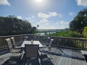 River Garden- Waterfront Home - Image 4