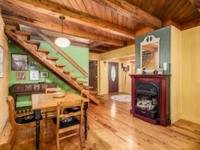 3 BR/3.5 BA w/ Hot Tub & 12 min drive to Ash Cave - Image 5