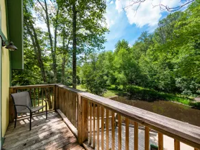 3 BR/3.5 BA w/ Hot Tub & 12 min drive to Ash Cave - Image 4