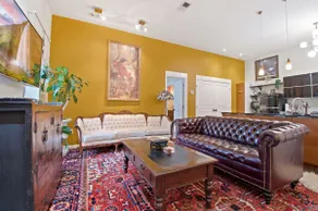 Eclectic & Romantic - Walk to Historic Downtown! - Image 4