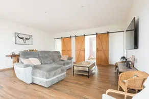 new house with exceptional views - Image 2