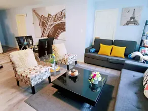 ✺ New renovated Private 2br huge living room suite - Image 3
