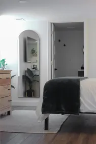 Cute One Bedroom Basement Studio - Image 3