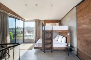 Perfect Stay on Valle Two-Floor Apartment - Image 4