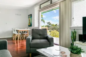 Water views, pets, AC - Image 3