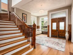 The Jazz and Blues Executive Mansion on Miami - Image 4