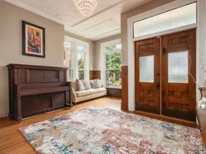 The Jazz and Blues Executive Mansion on Miami - Image 3
