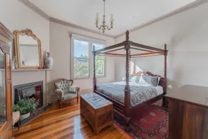 Derby Bank House- Heritage listed two bedroom old school B&B suite or a self contained cabin - Image 2