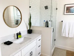 STUNNING Urban Farmhouse Minutes from Downtown - Image 3