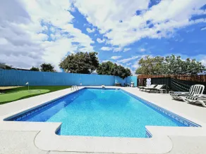Charming Private Gated Pool Mini Golf House in LA - Image 2