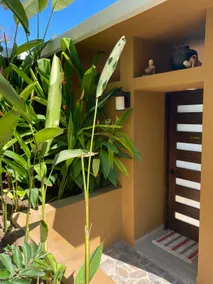Contemporary Vacation Apartment - Image 5