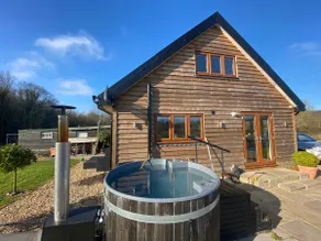 Crestyl Cottage riverside barn for 2 with hot tub - Image 5