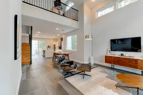 Modern 3BR Home w/ Backyard, BBQ grill & Sauna! - Image 3