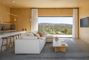 Casa Roca: Modern Cabin in 17 Acres Near Yosemite - Image 3