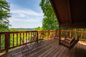 Cute Studio Cabin! Views! Private. Hot Tub. Relax! - Image 2