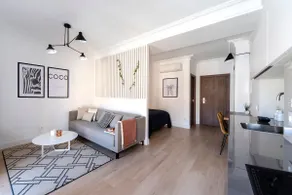 Superior apartment with views, 1 bed, downtown - Image 3