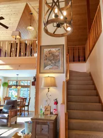 Larchwood Lodge with Lake View, Salt WaterHot Tub and Hiking Trails on 20 acres - Image 4