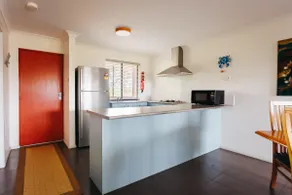 Cosy Cottage Olive Grove | Retreat with Fast Wi-Fi - Image 4