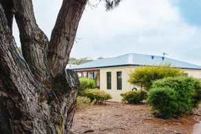 Cosy Cottage Olive Grove | Retreat with Fast Wi-Fi - Image 2
