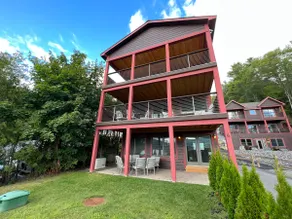 La Bella Vita in Bolton Landing - Image 2