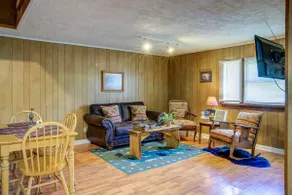 Peaceful Riverfront Cabin w/ Loft - Image 2