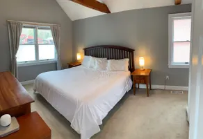 Loft Hideaway in Falmouth Village - Image 4