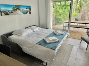 Pretty house, pool, air conditioning, car charger - Image 3