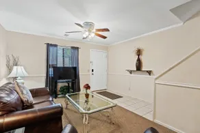 Townhouse, Close To Airport & USC, 2 TVs, Wi-Fi - Image 4
