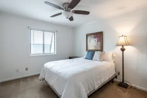 Townhouse, Close To Airport & USC, 2 TVs, Wi-Fi - Image 2