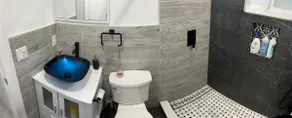Cozy Miami House just renovated with 2 bedrooms available - Image 5