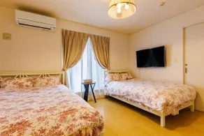 Accommodates up to 11 people. BBQ area. 5 min drive to Okinawa Churaumi Aquarium. - Image 3