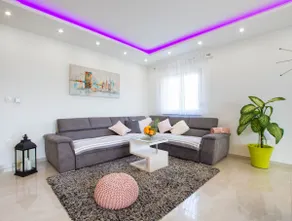Luxury Residence Danica with a private rooftop pool - Image 4