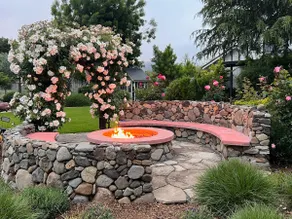 3 bedroom, 2 bath, pool, new hot tub, outdoor kitchen, bar and lounge, fire pit - Image 4