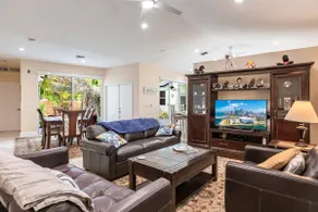 Tropical Oasis with Heated Pool - Image 4