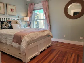 4br SouthBoston free parkg nrBeach, 6 min>BCEC - Image 3