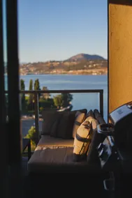 Sunset Suite: Downtown, Amazing Views | Sleeps 4 - Image 5