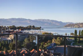 Sunset Suite: Downtown, Amazing Views | Sleeps 4 - Image 2