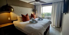 4 Dolphin Views Beachfront Apt. with Private Pool - Image 2